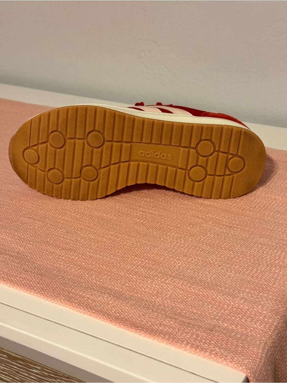 Adidas Run 70s 2.0 women’s sneakers worn once. Excellent condition - Picture 6 of 12